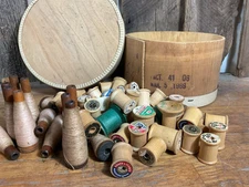 Vintage Lot - Wood Thread Spools & Spindle Bobbins - Sewing Textile Cheese Box
