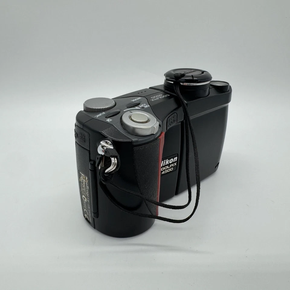 Nikon Coolpix 4500 4.0MP Swivel Lens Digital Camera w/ Accessories TESTED! - Image 2 of 4