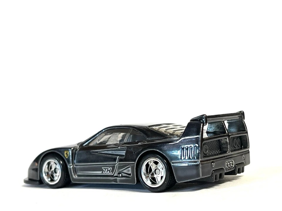 Hot Wheels New 2026 Ferrari F40 Competizione Super Treasure Hunt LOOSE DEFECT - Image 4 of 4