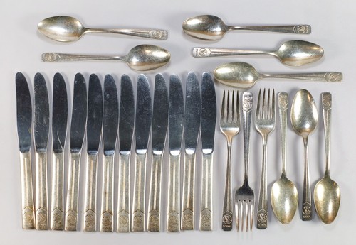 23 NWA Northwest Airlines Vintage Metal Utensils – Knives, Forks, Spoons