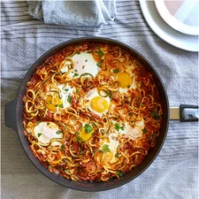 PAMPEREDCHEF 12" (30-cm) Signature Nonstick Skillet. Free Shipping