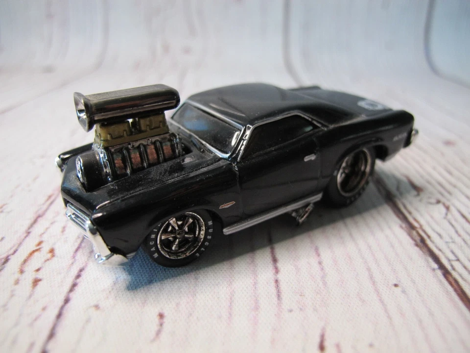 Muscle Machines automodello 66 Pontiac GTO 1/64 5th Year Anniversary blown cars - Immagine 2 di 4
