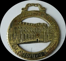 WINDSOR CASTLE - ST GEORGE'S CHAPEL   Horse brass  (N868)