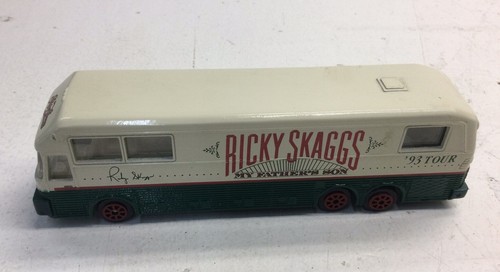 road champs eagle coach Ricky Skaggs Tour bus 1993 Diecast 1/64. Preowned - Picture 2 of 5