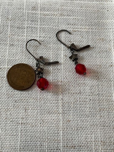 Pierced Ruby Red Dangle Bead Silver star Earrings….. - Picture 7 of 7