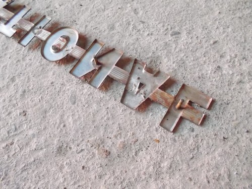International I-N-T-E-R-N-A-T-I-O-N-A-L utility Tractor chrome hood panel emblem - Picture 4 of 8