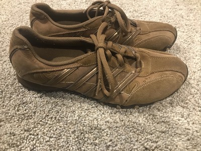 skechers embroidered lace up sneakers