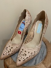 BETSEY JOHNSON Elsa Rose Gold Blush Rhinestone Pump Heels Size 9 NEW