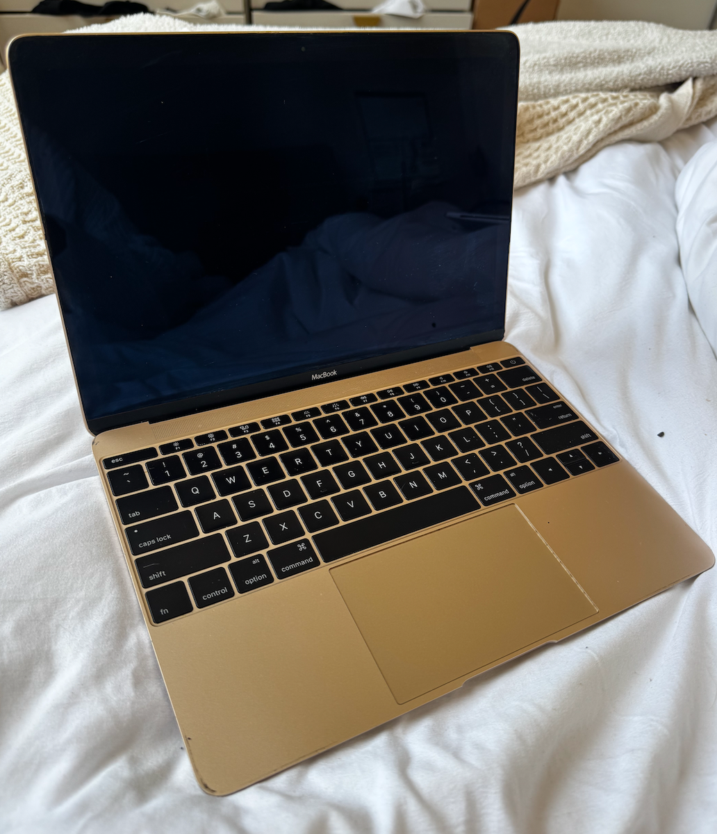 Apple MacBook 12 Retina, 12-inch, Early 2016 * Rose Gold For Parts