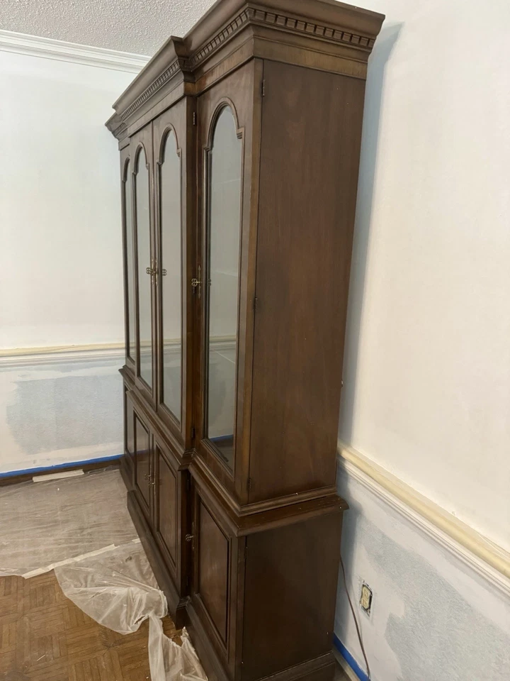 Gabinete de China Drexel Heritage Caoba Vintage Dos Piezas Foto 2 de 4