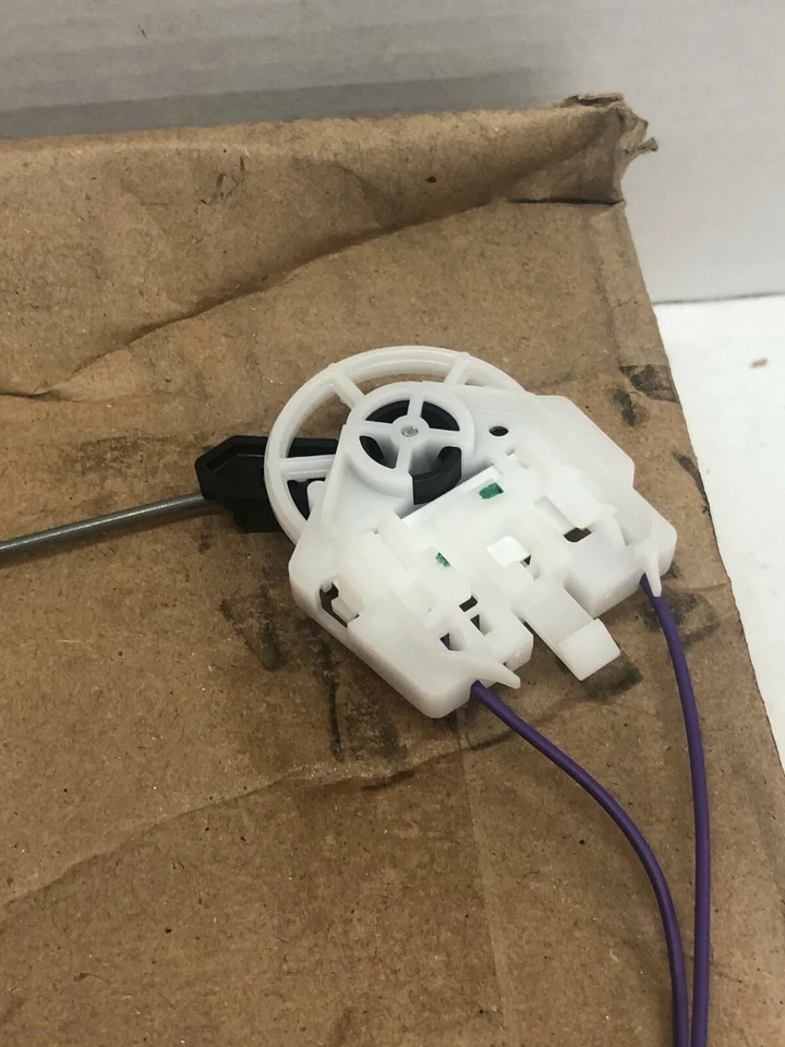 MOTORCRAFT PS-1012 UNIDAD DE ENVÍO DE NIVEL DE INDICADOR DE COMBUSTIBLE PARA LINCOLN CONTINENTAL 2017-20 Foto 4 de 4