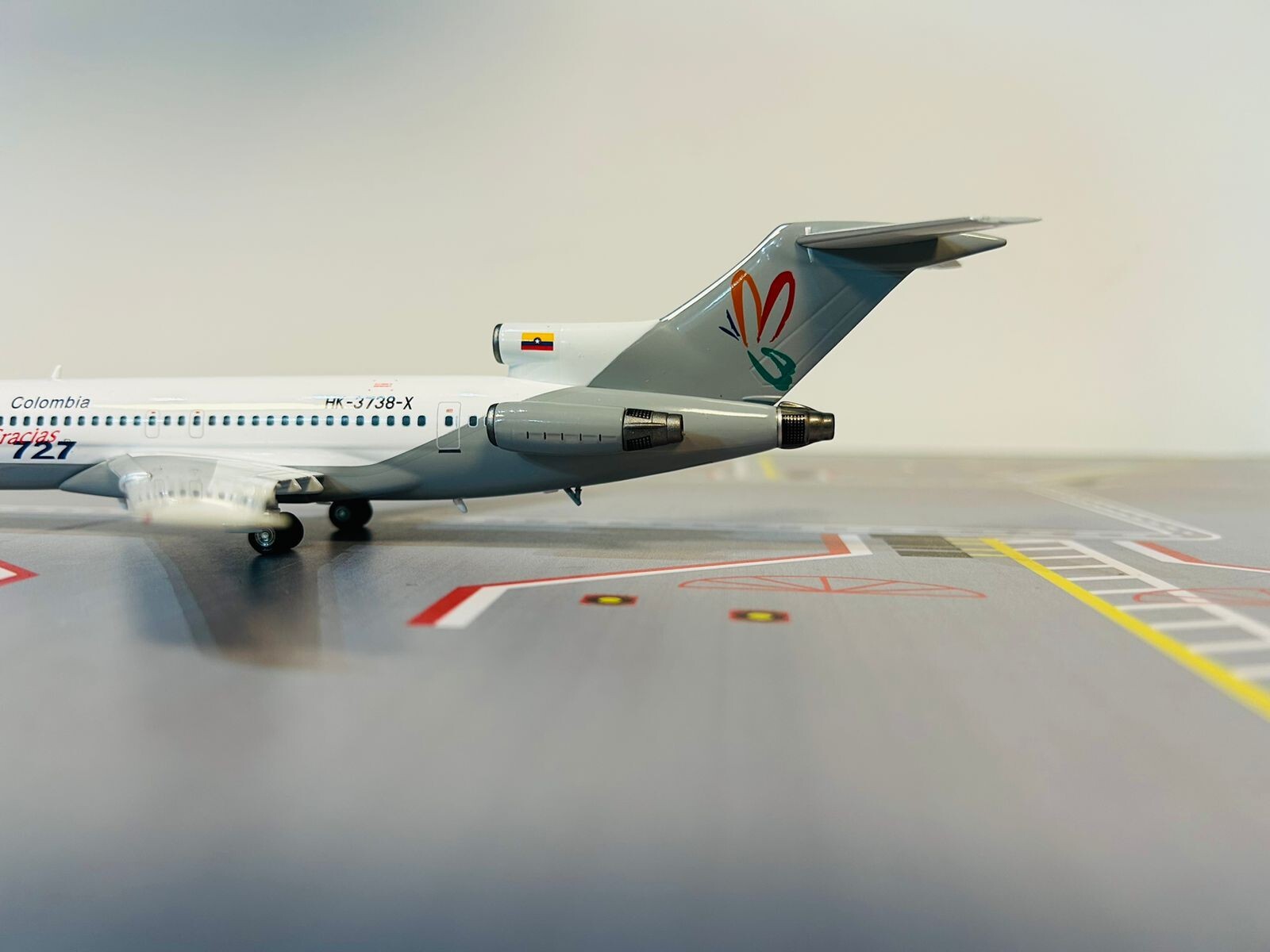 Aces  Alianza summa Boeing 727-200 1 :200 scale diecast  -Infligth-200 Jp60