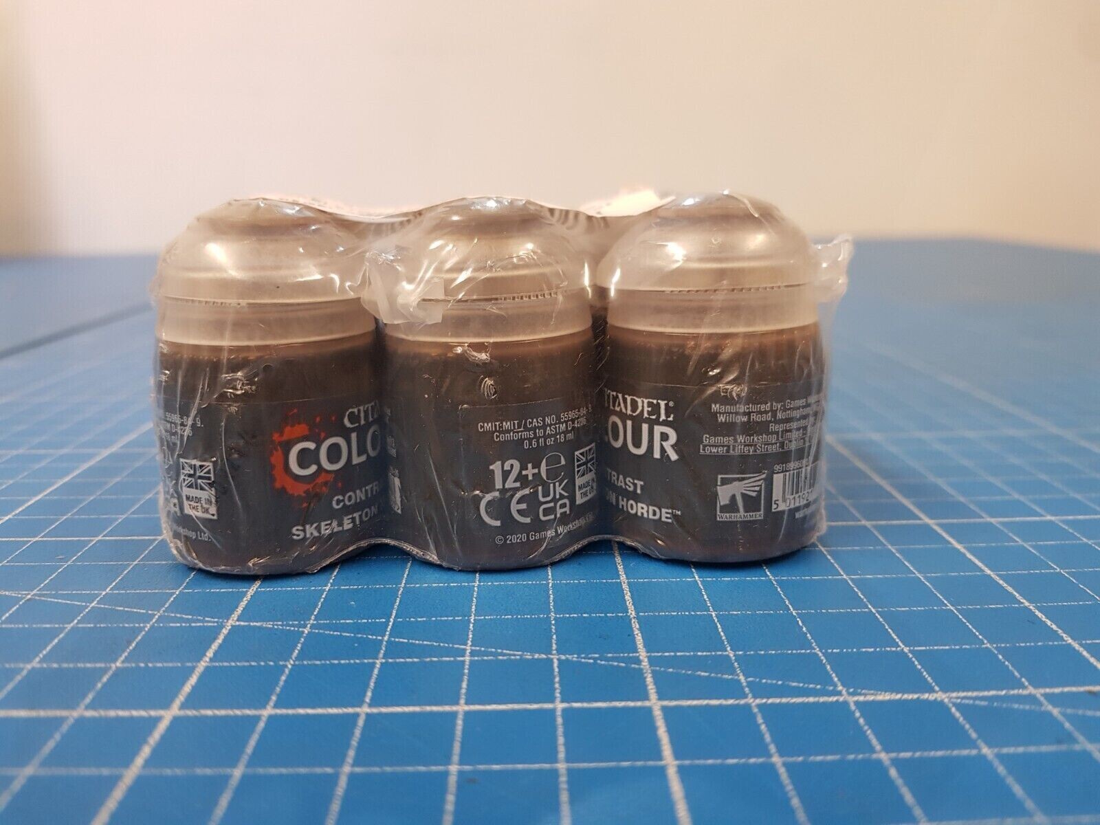 Citadel Colour Contrast Skeleton Horde 6 X 18ml/ 26,90€ (100ml/