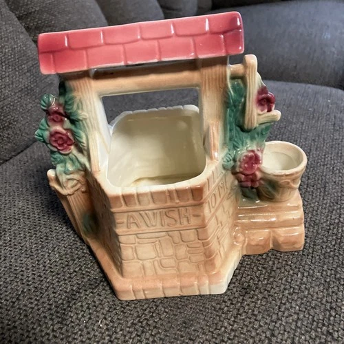 VTG McCoy? Grant Wish Me Wishing Well Planter 7 1:2” X 7” Brown And Pink