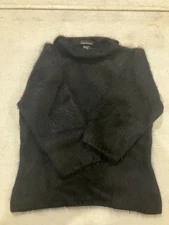 moda international sweater