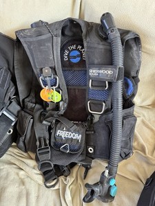 Sherwood Scuba Freedom Buoyancy Compensator Device BCD S/M