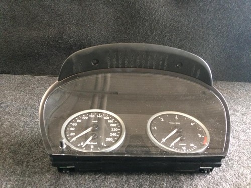 BMW E60 2005  Kombiinstrument 62116983153 110080213/542 6952897