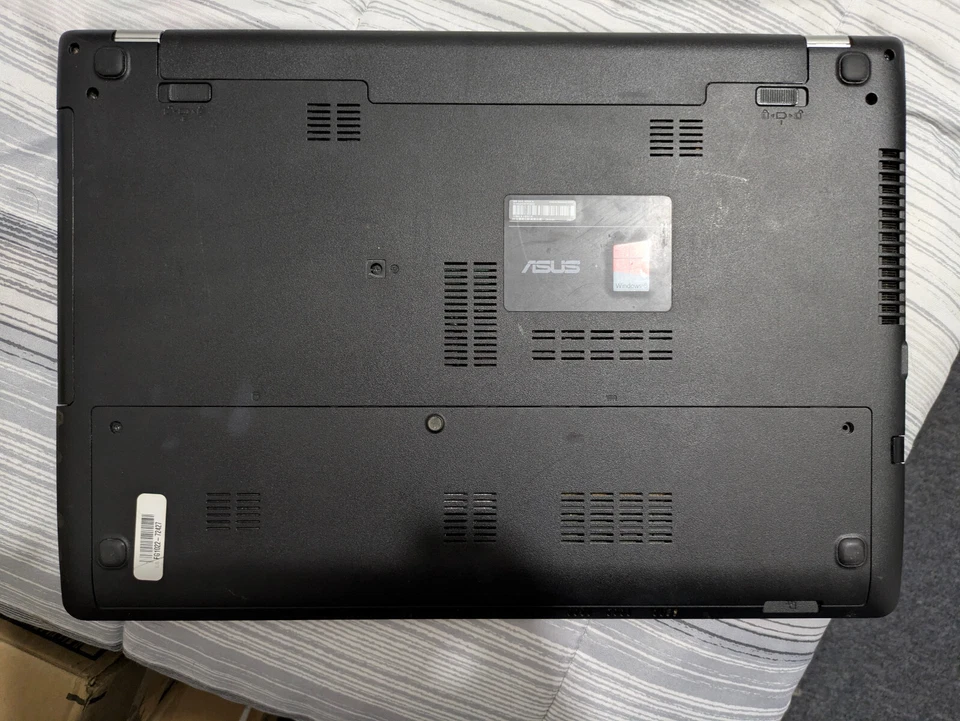 华硕 S550CA i5-3317U 2.60GHz 工作 — 第 3/4 张图片