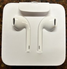 New Apple Earphones for iPhone with 3.5mm connector