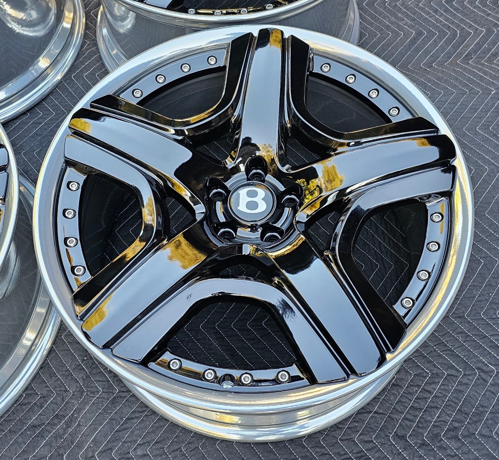 21" BENTLEY MULLINER OEM FACTORY NEW GERMAN BLACK WHEELS FLYING SPUR CONTINENTAL