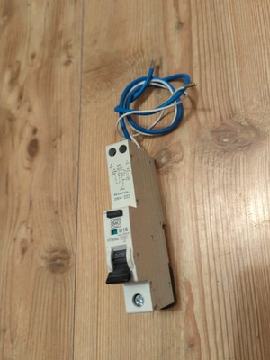 MK Sentry H7934s B16 16Amp, 6kA, 30mA, RCBO - BS61009, SCHNELLER VERSAND 
