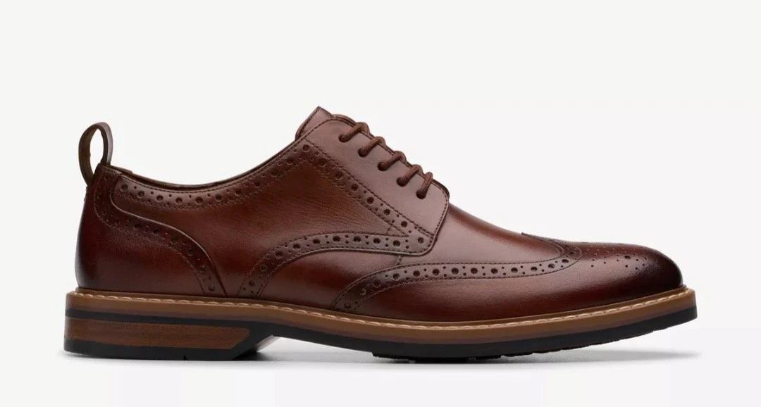 Scarpe Oxford Clarks da uomo Aldwin Limit Brogue in pelle marrone medio