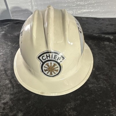 Bullard 911H Fire Chief Helmet White Wildfire Collectible Firefighting & Rescue