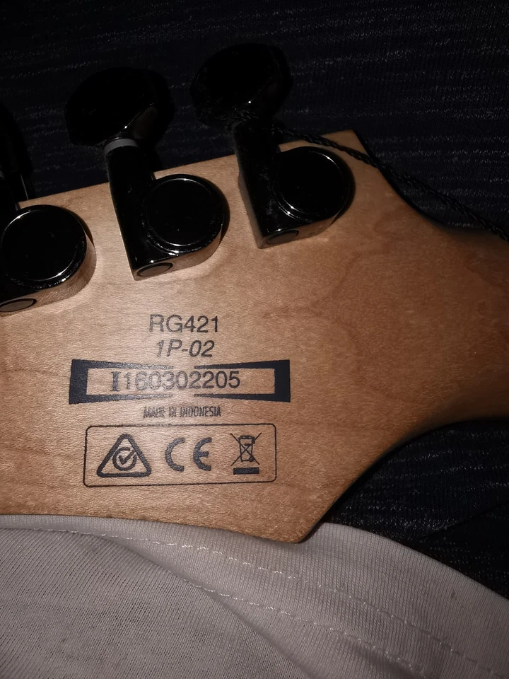 Ibanez RG421 – 24 Jumbo Bünde – Quantum Humbucker – Wizard Hals  - Bild 2 von 2