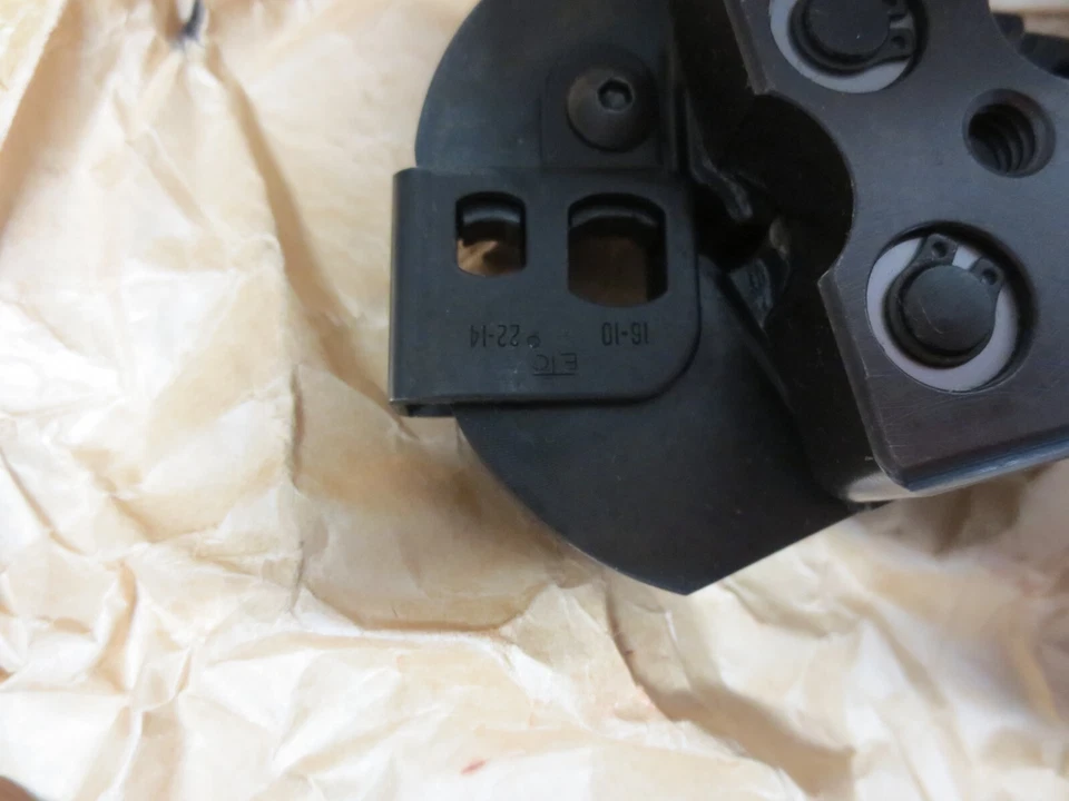 MOLEX  AT-7000 Crimp Head For At 200 Pneumatic Hand Tool  Marked 22-14, 16-10 - Image 4 of 4