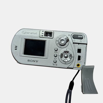 Sony Cyber-Shot DSC-P72 3.2MP Silver Digital Camera Compact Y2K