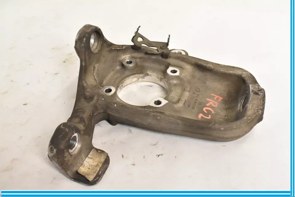 03-10 Maserati Quattroporte M139 Front Right Side Spindle Knuckle Hub OEM