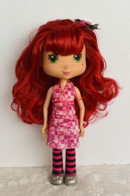 2014 TCFC 11'' Singing STRAWBERRY SHORTCAKE Doll--Works!