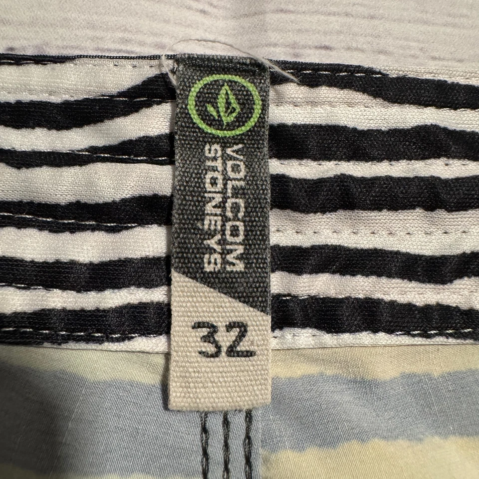 Volcom Stoneys Mag Vibes Boardshorts Swim Suit Trunks Men's Size 32x8 - Image 4 of 4