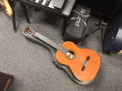 M.Hohner Contessa model HG25 classical guitar 1970s Japan most likely with case