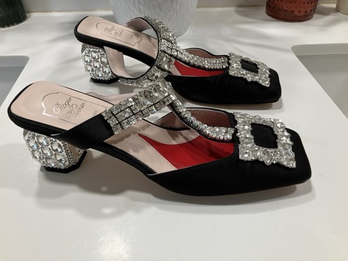 $2900 Roger Vivier Crystal Studded Slides Size 40 Secrets Of The Swan Collection