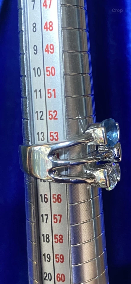 Lia Sophia Silver Tone Ring Size 6.5 Blue And Clear Glass Stones Costume Jewelry - Image 3 of 4