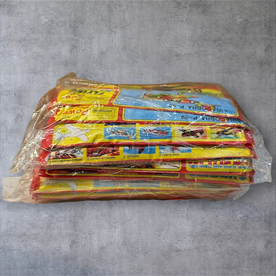 Lot of 48 Flying Gliders Power Prop Airplanes Toy Pack New Old Stock - Image 4 of 4