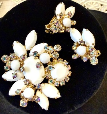 Vintage Juliana D&E Style White Milk Glass AB Rhinestone Brooch Earring Set