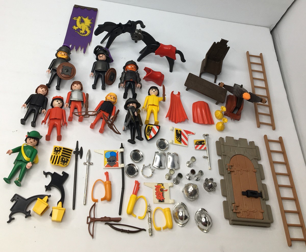 Rare Vintage PLAYMOBIL Castle Figures /accessories- Armor, Weapons,  Horses+++ T2