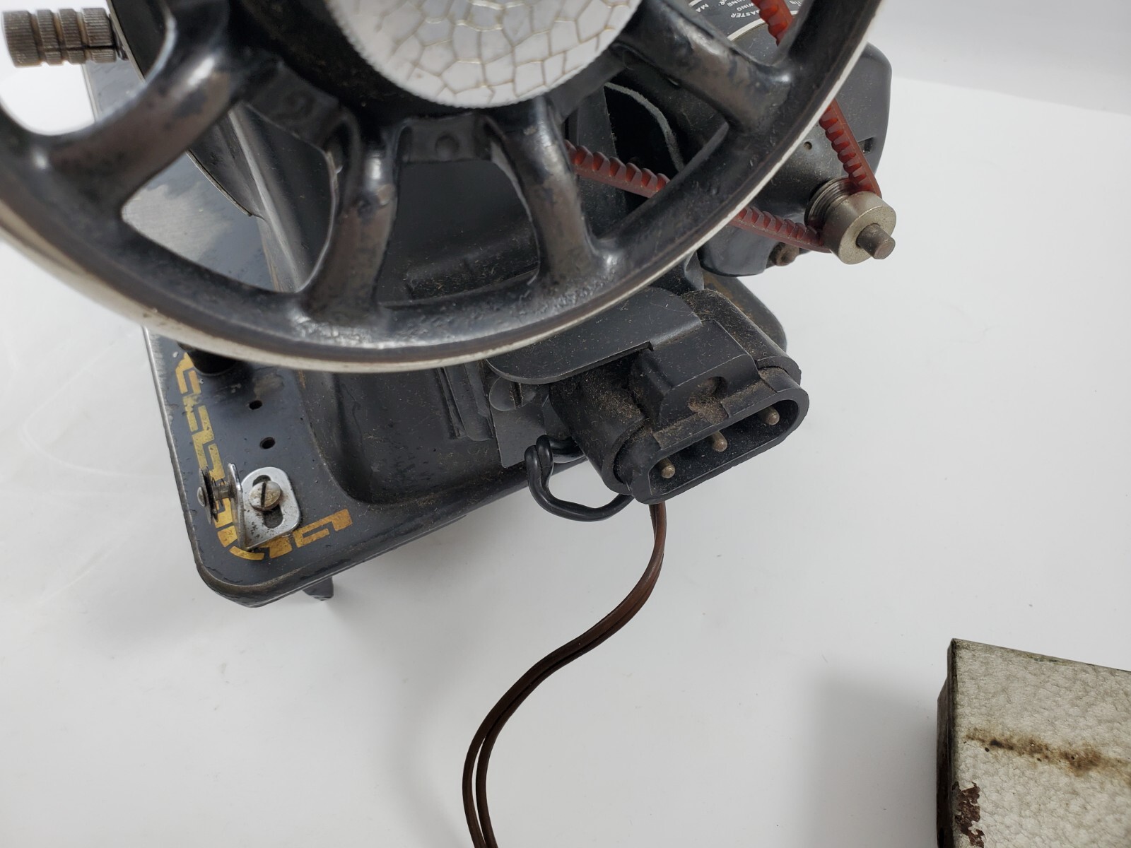 Vintage Used Pfaff 130 Sewing Machine Knee Pedal Bobbins eBay