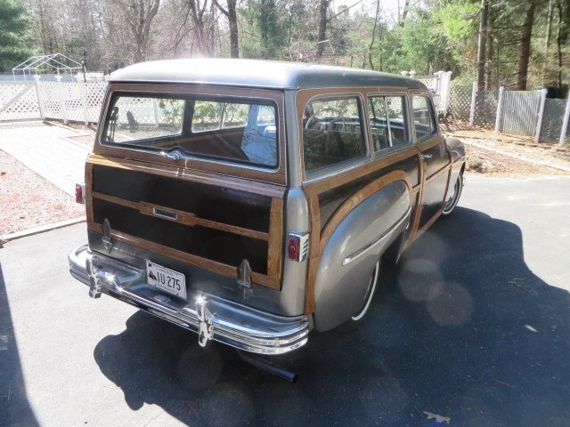 Plymouth Suburban Suburban 1949 vagón de 2 puertas Foto 4 de 4