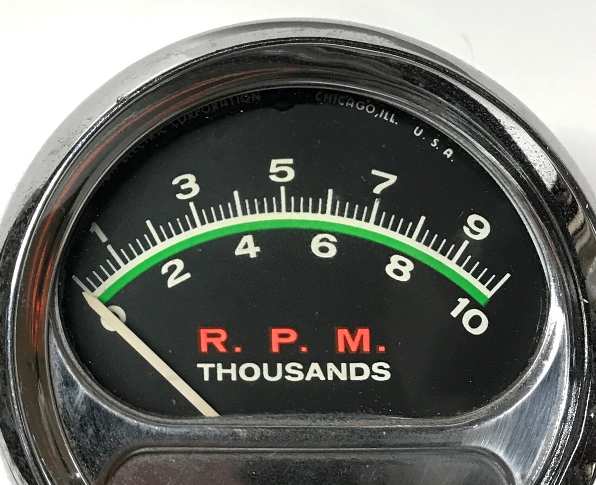 Vintage Sun Greenline Tachometer 10 000 RPM 8 CYL 12v Tach Vintage Sun Greenline Tachometer 10 000 RPM 8 CYL 12v Tach