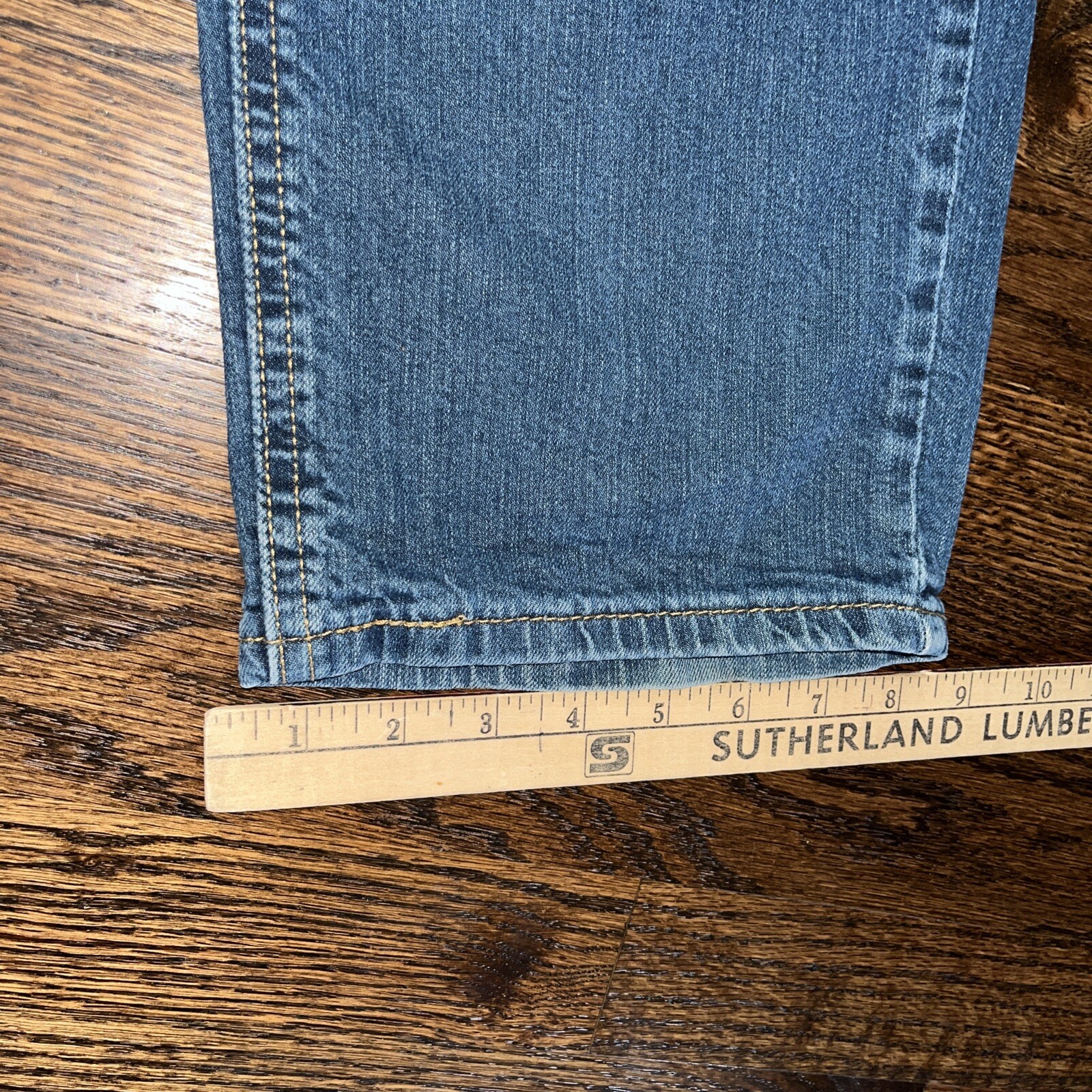 Levi's 541 Jeans Men's 37 X 28 Med Wash Blue Denim Athletic Fit Relaxed Stretch - View 6