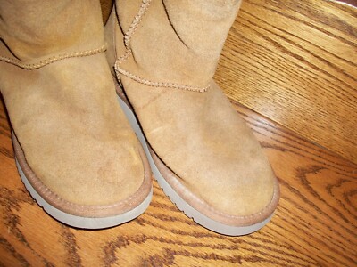 Koolaburra by UGG Women's Victoria Short Fashion Boot Chestnut Sz