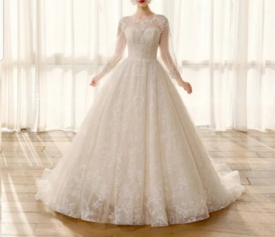 chinese dress ladies Premium Lace Backless Wedding Dress in White 8