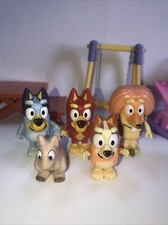 BLUEY Deluxe Park Playset Playground  5 Figures Pre Owned