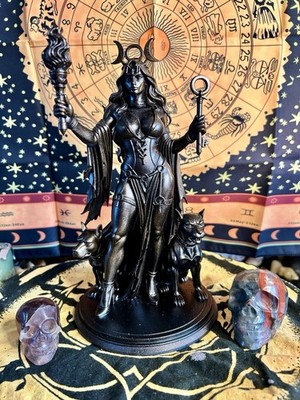 Hekate Resin Statue für Hexerei Göttin Gottheit Opfer