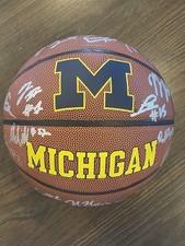 2025/2026 Michigan Wolverines Basketball Team Signed Ball Dusty May Yaxel
