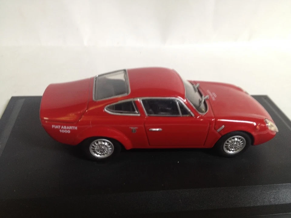 1000 Bialbero 1963 abarth model car 1:43 Hachette diecast blister - Image 2 of 3