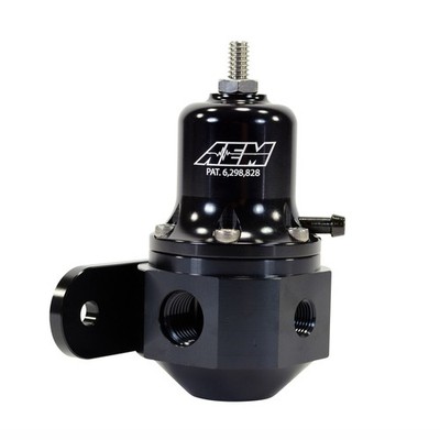 AEM Electronics Universal einstellbarer Kraftstoffdruckregler mit hoher Kapazität